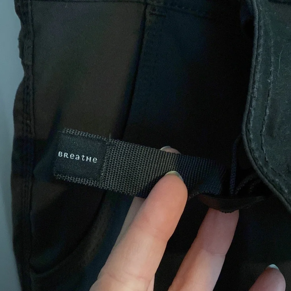 Prana Stretch Breathe Cargo Pants Belted Charcoal Gray Size 34 x 32 EUC